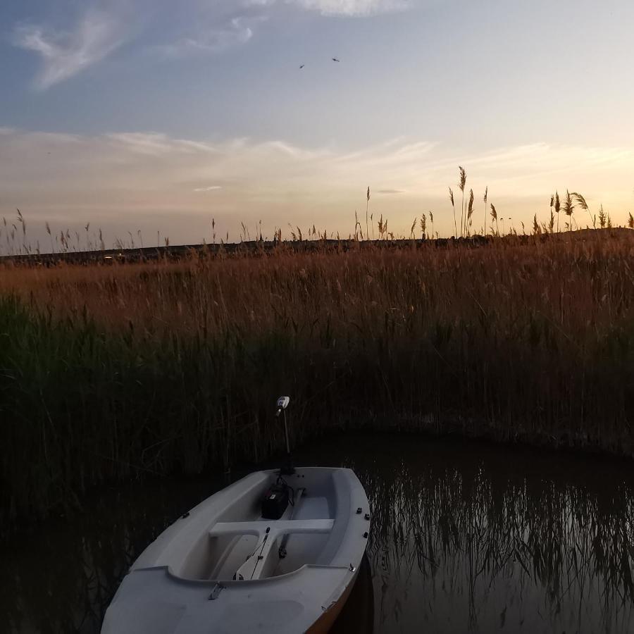 Pfahlbau Sunset II Toplage Inklusive Elektroboot Rust Eksteriør bilde